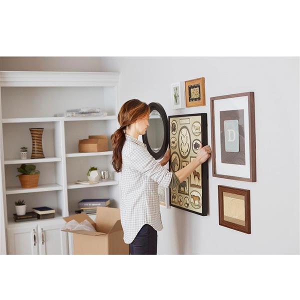Command Medium Picture Strips - 4 Pack Product Image (Secondary Image 1)