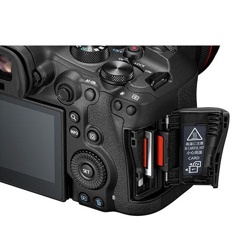EOS R6 Mark III Mirrorless Camera with RF 24-105mm F4L IS USM Lens Product Image (Secondary Image 5)