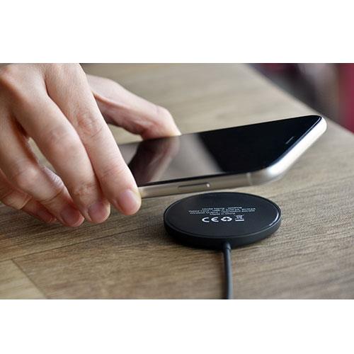 15W Magnetic Wireless Charger Product Image (Secondary Image 2)