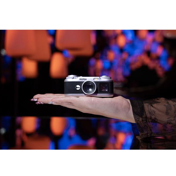 Pal 2 Digital Camera in Black Product Image (Secondary Image 5)