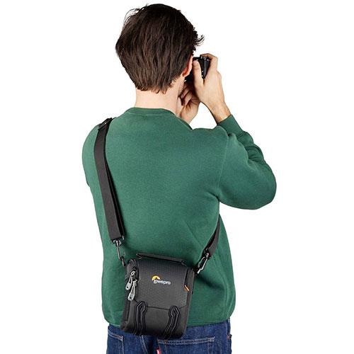 Adventura SH 120 III Camera Bag in Black Product Image (Secondary Image 4)