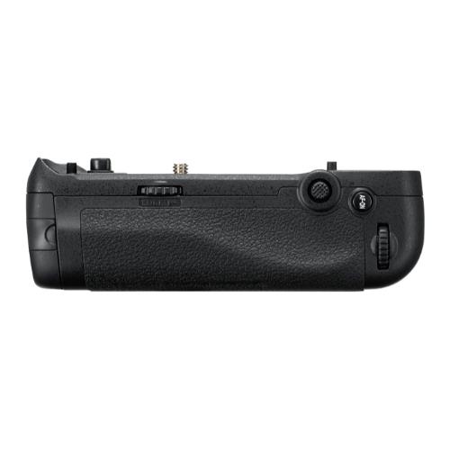MB-D18 Multi-Battery Grip Product Image (Primary)