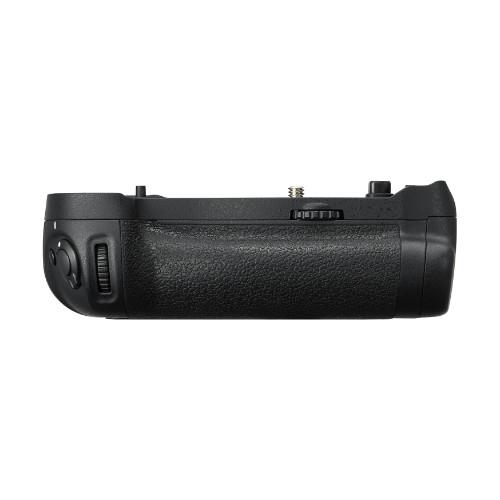 MB-D18 Multi-Battery Grip Product Image (Secondary Image 1)