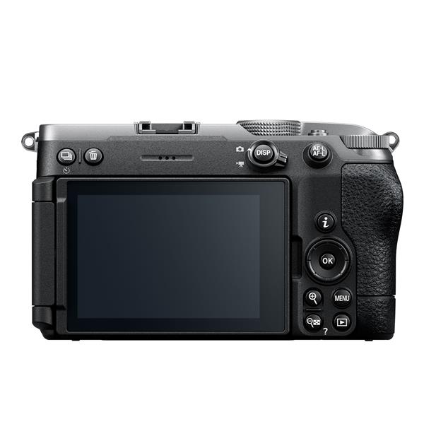 Z5IIC Mirrorless Camera in Silver with Nikkor Z 24-70mm f/4 S Lens Product Image (Secondary Image 1)