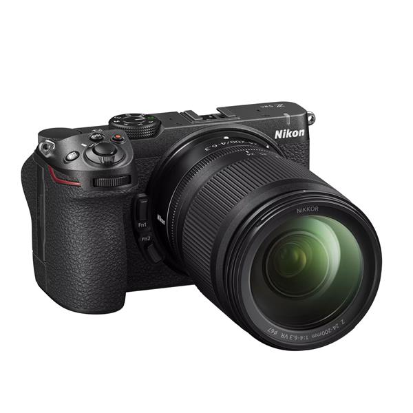 Z5IIC Mirrorless Camera in Black with Nikkor Z 24-200mm f/4-6.3 Lens Product Image (Secondary Image 2)