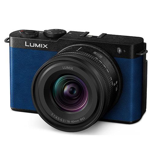 Lumix S9 Mirrorless Camera in Blue with Lumix S 18-40mm F4.5-6.3 Lens Product Image (Secondary Image 3)