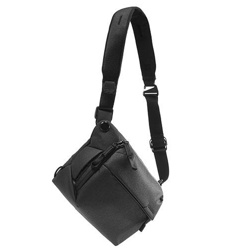 Everyday Sling Bag 3L V2 in Black Product Image (Secondary Image 1)