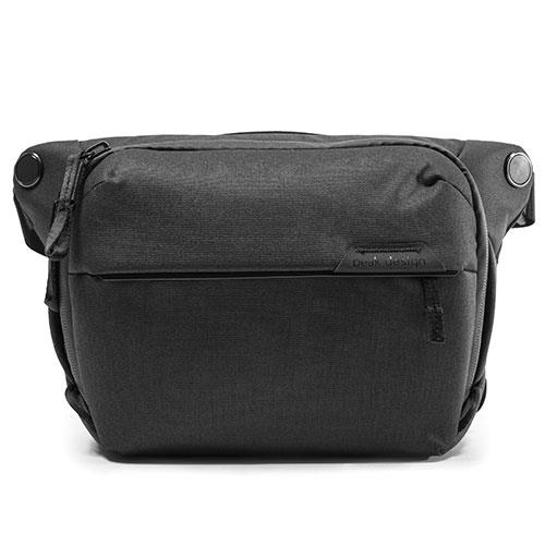 Everyday Sling Bag 6L V2 in Black Product Image (Primary)