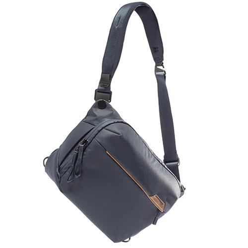 Everyday Sling Bag 6L V2 in Midnight Product Image (Secondary Image 1)