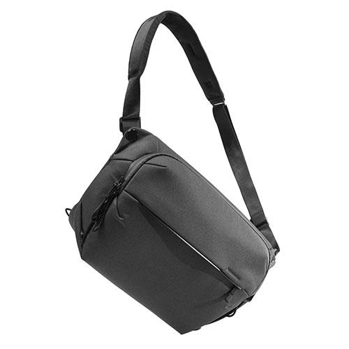 Everyday Sling Bag 10L V2 in Black Product Image (Secondary Image 1)