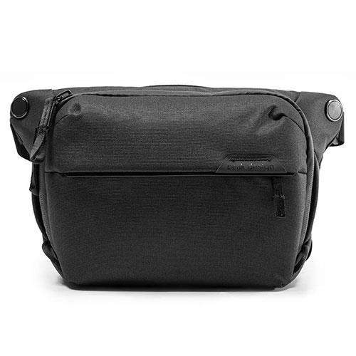 Everyday Sling 3L V3 in Black Product Image (Primary)