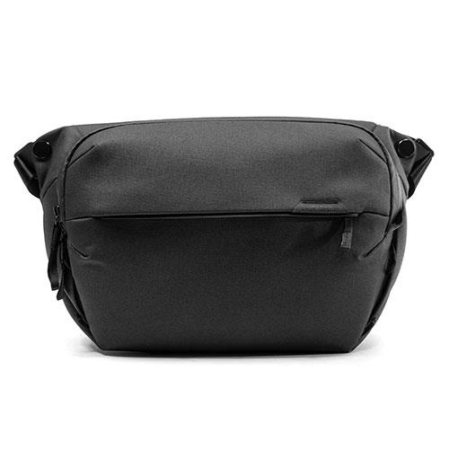 Everyday Sling 10L V2 in Black Product Image (Primary)