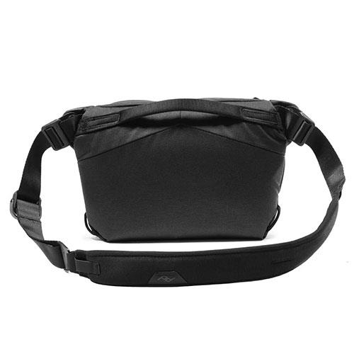 Everyday Sling 10L V2 in Black Product Image (Secondary Image 1)