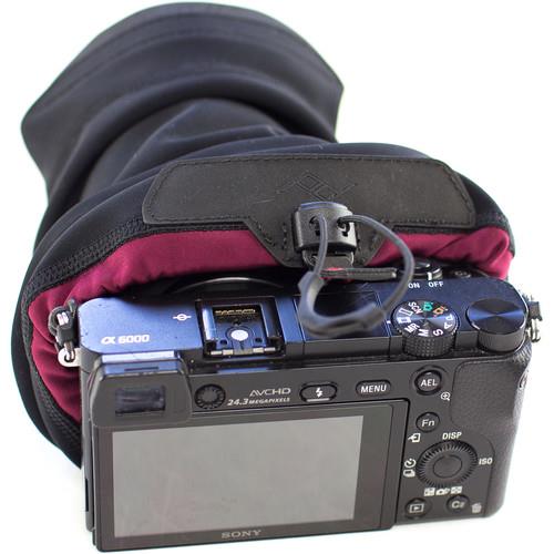 PEAK DESIGN SHELL SMALL BAG Product Image (Secondary Image 4)