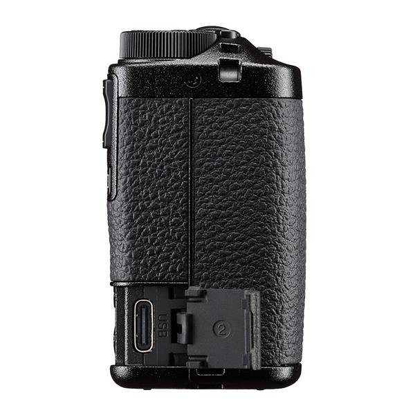 GR IV HDF Digital Camera Product Image (Secondary Image 4)
