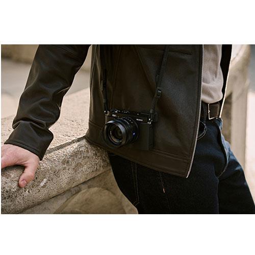 RX1R III Compact Camera Product Image (Secondary Image 6)