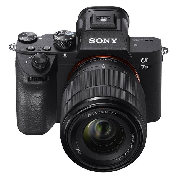a7 III Mirrorless Camera with FE 28-70mm F3.5-5.6 OSS II Lens Product Image (Secondary Image 2)