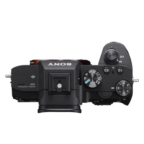 a7 III Mirrorless Camera with FE 28-70mm F3.5-5.6 OSS II Lens Product Image (Secondary Image 4)