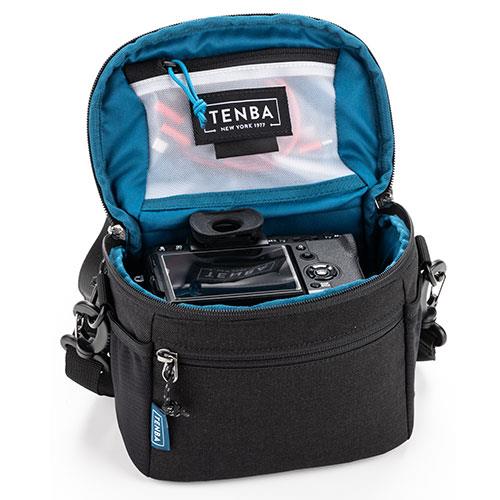 Skyline v2 7 Shoulder Bag in Black Product Image (Secondary Image 1)
