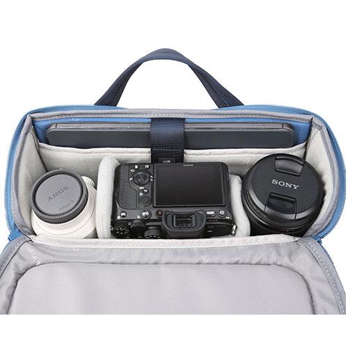 Veo Range 32M Shoulder Bag in Blue Product Image (Secondary Image 2)
