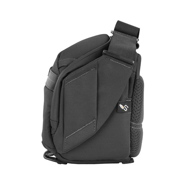 Veo Metro S4L 4 Litre Shoulder Bag in Black Product Image (Secondary Image 2)