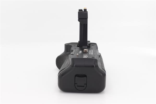 BG-E8 Battery Grip - Secondary Sku Image