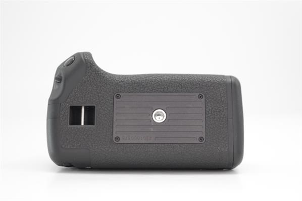 BG-E8 Battery Grip - Secondary Sku Image