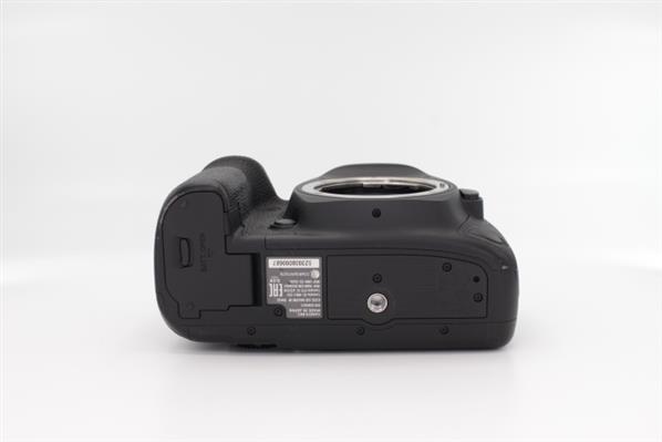 EOS 5D Mark IV Digital SLR Body - Secondary Sku Image