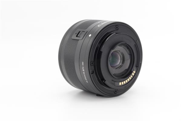 EF-M 15-45mm f/3.5-6.3 IS STM Lens - Secondary Sku Image