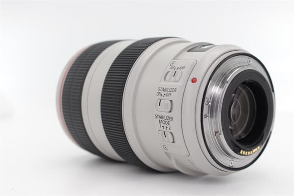 EF 70-300mm f/4-5.6L IS USM Lens - Secondary Sku Image