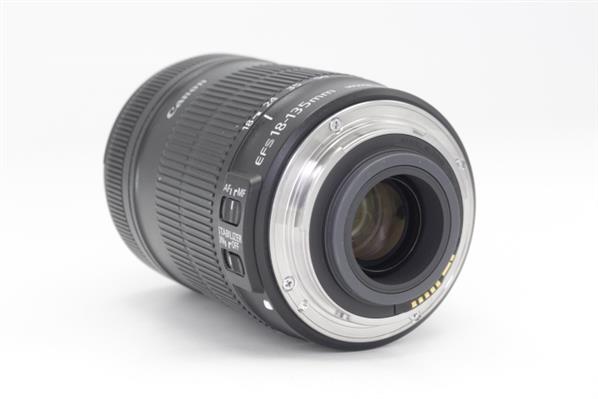 EF-S 18-135mm f3.5-5.6 IS Lens - Secondary Sku Image