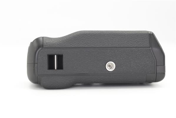 VG-XT1 Vertical Grip - Secondary Sku Image