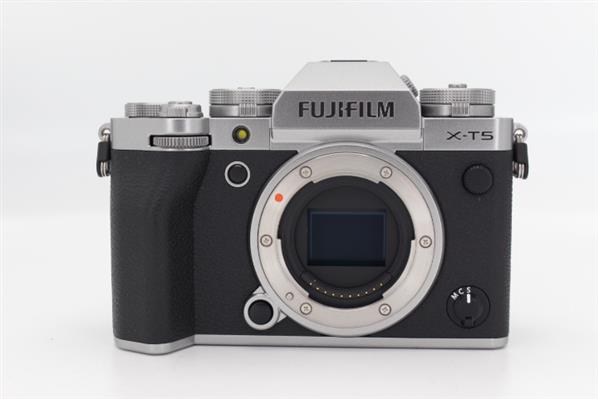 X-T5 Mirrorless Camera Body in Black - Primary Sku Image