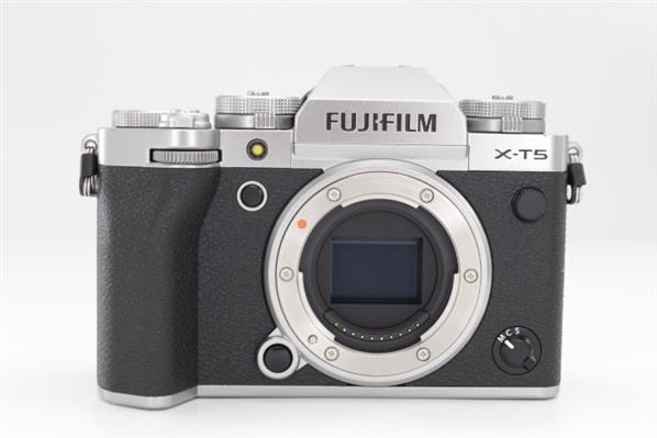 X-T5 Mirrorless Camera Body in Black - Primary Sku Image