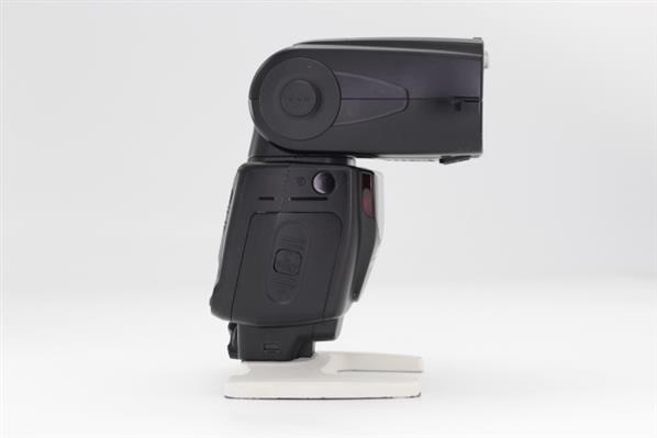 SB-700 Speedlight - Secondary Sku Image