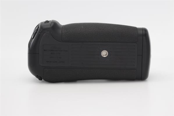 MB-D10 Multi-Power Grip for D300 and D700 - Secondary Sku Image