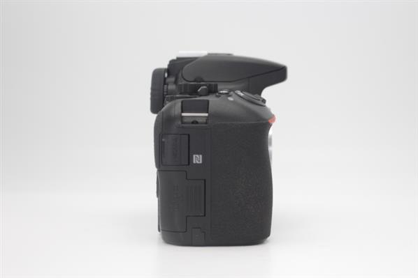 D5600 Body - Secondary Sku Image