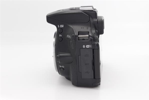 D5600 Body - Secondary Sku Image