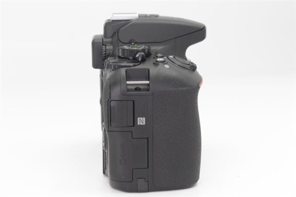 D5600 Body - Secondary Sku Image