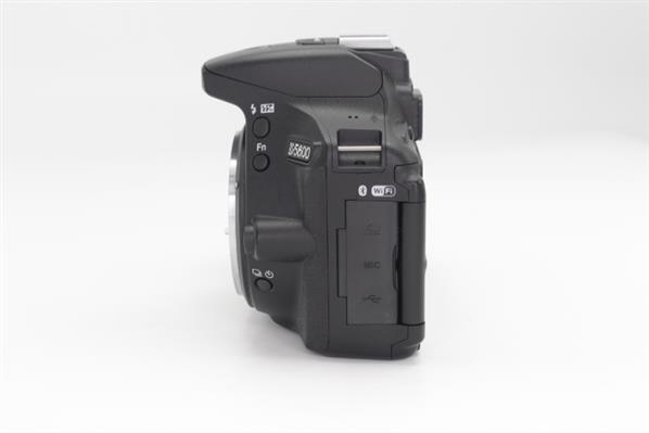 D5600 Body - Secondary Sku Image