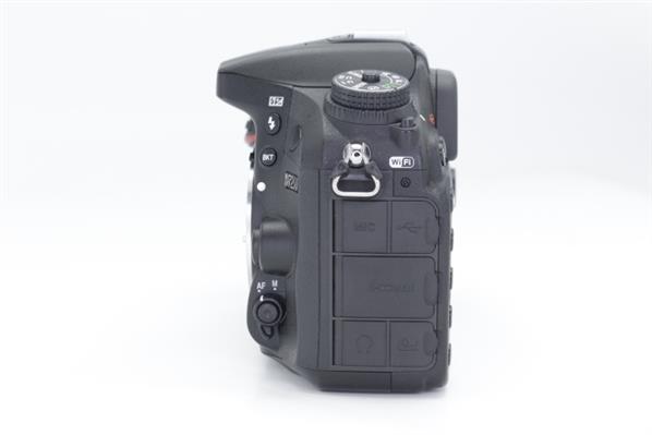 D7200 Digital SLR Body - Secondary Sku Image