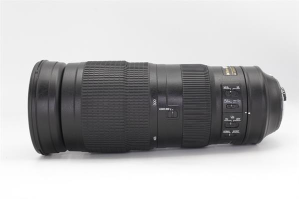 AF-S Nikkor 200–500mm f/5.6E ED VR Lens - Secondary Sku Image
