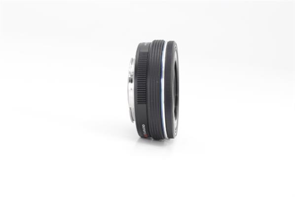 M.ZUIKO Digital ED 14-42mm f/3.5-5.6 EZ Lens in Black - Secondary Sku Image
