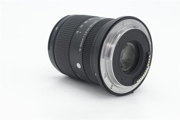 18-50mm F2.8 DC DN C Lens - Canon RF Mount - Secondary Sku Image