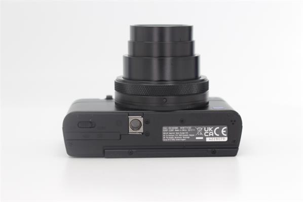 Cyber-Shot DSC RX100 VI Digital Camera  - Secondary Sku Image