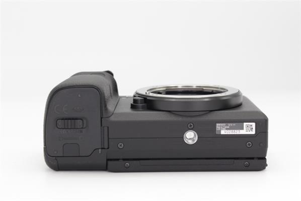 a6400 Mirrorless Camera Body in Black - Secondary Sku Image