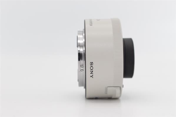 2x Teleconverter Lens - Secondary Sku Image