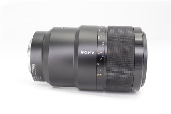 FE 90mm f/2.8 Macro G OSS Lens - Secondary Sku Image